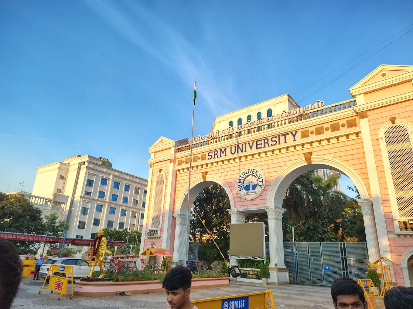 S.R.M UNIVERSITY -K.T.R Campus